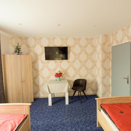 Mainzimmer - Business Apartments Hasloch  Ngoại thất bức ảnh