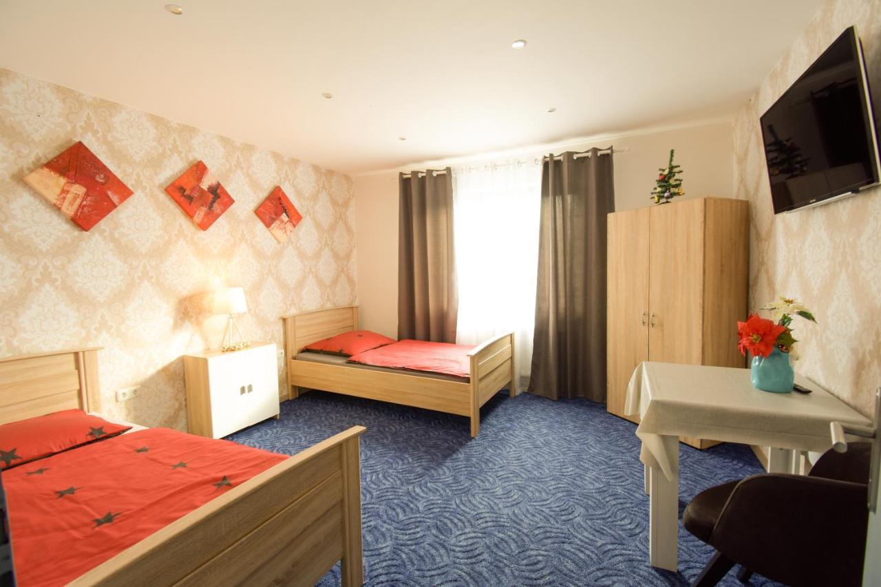 Mainzimmer - Business Apartments Hasloch  Ngoại thất bức ảnh