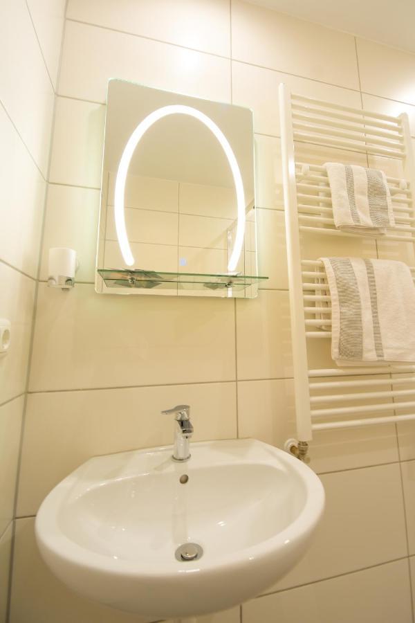 Mainzimmer - Business Apartments Hasloch  Ngoại thất bức ảnh