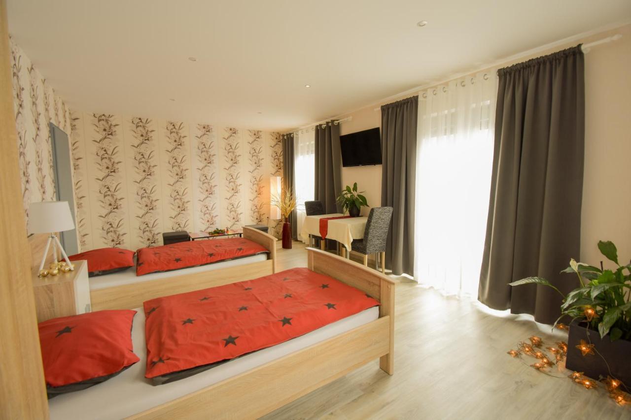 Mainzimmer - Business Apartments Hasloch  Ngoại thất bức ảnh