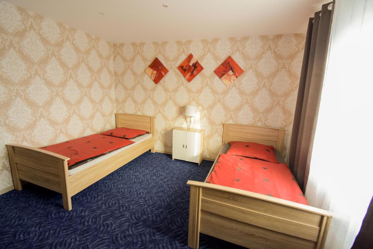 Mainzimmer - Business Apartments Hasloch  Ngoại thất bức ảnh