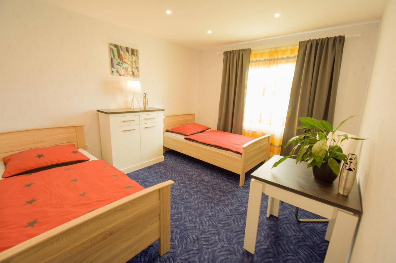 Mainzimmer - Business Apartments Hasloch  Ngoại thất bức ảnh